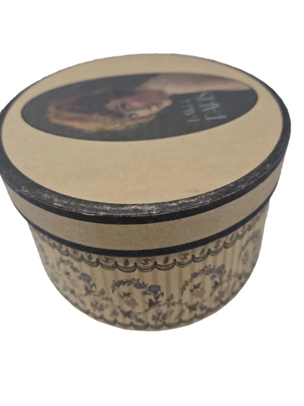 Vintage Lidded Wallpaper Hat Box La Mode de Paris Flapper Girl Millinery Rooms